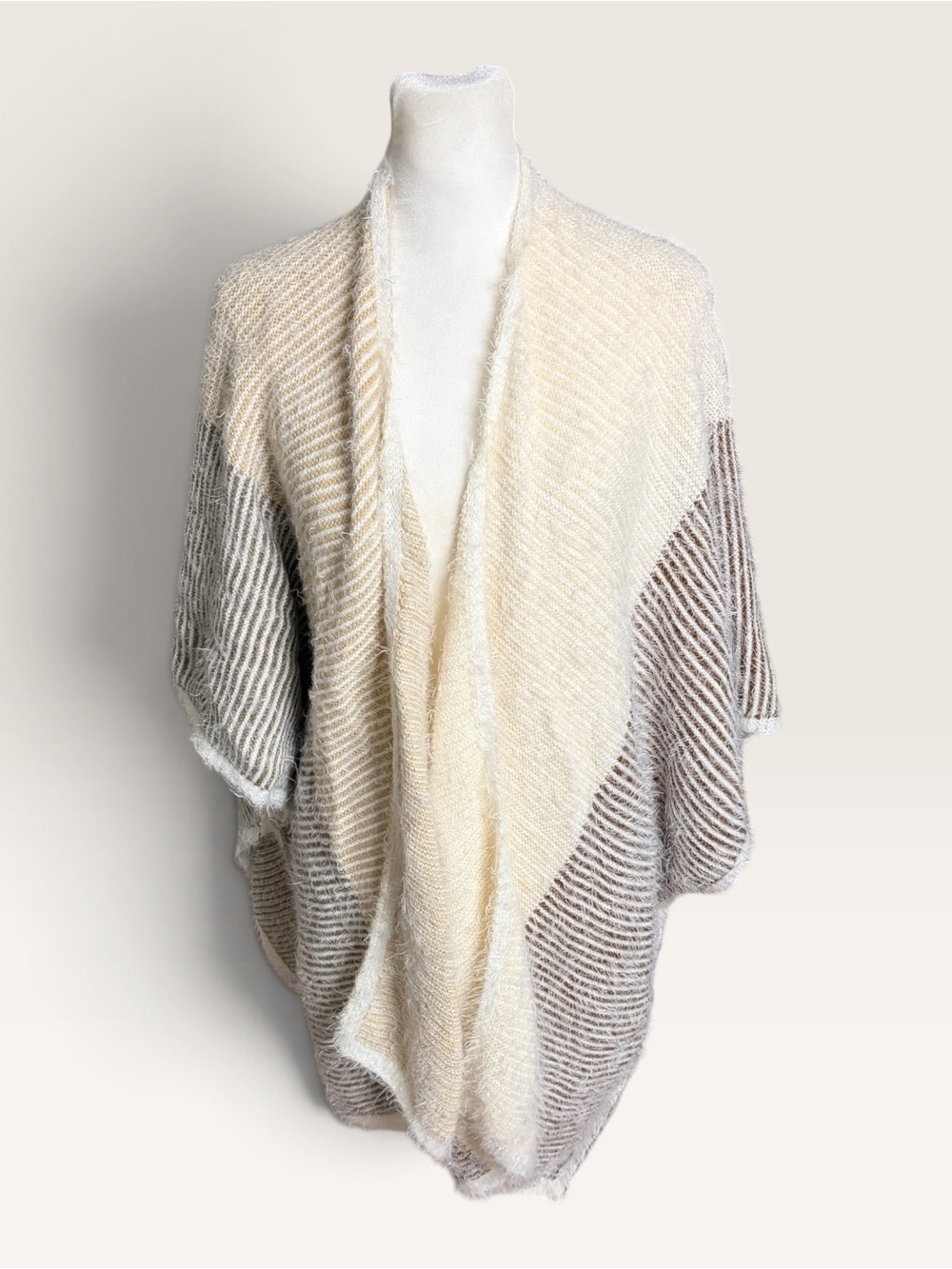 House of Harlow 1960 Cream & Gray Open-Front Colorblock Poncho Sweater